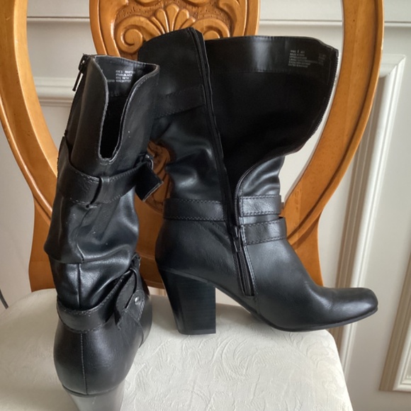 NWT Black boots with 3 inch heels mid calf side zipper - Picture 8 of 8